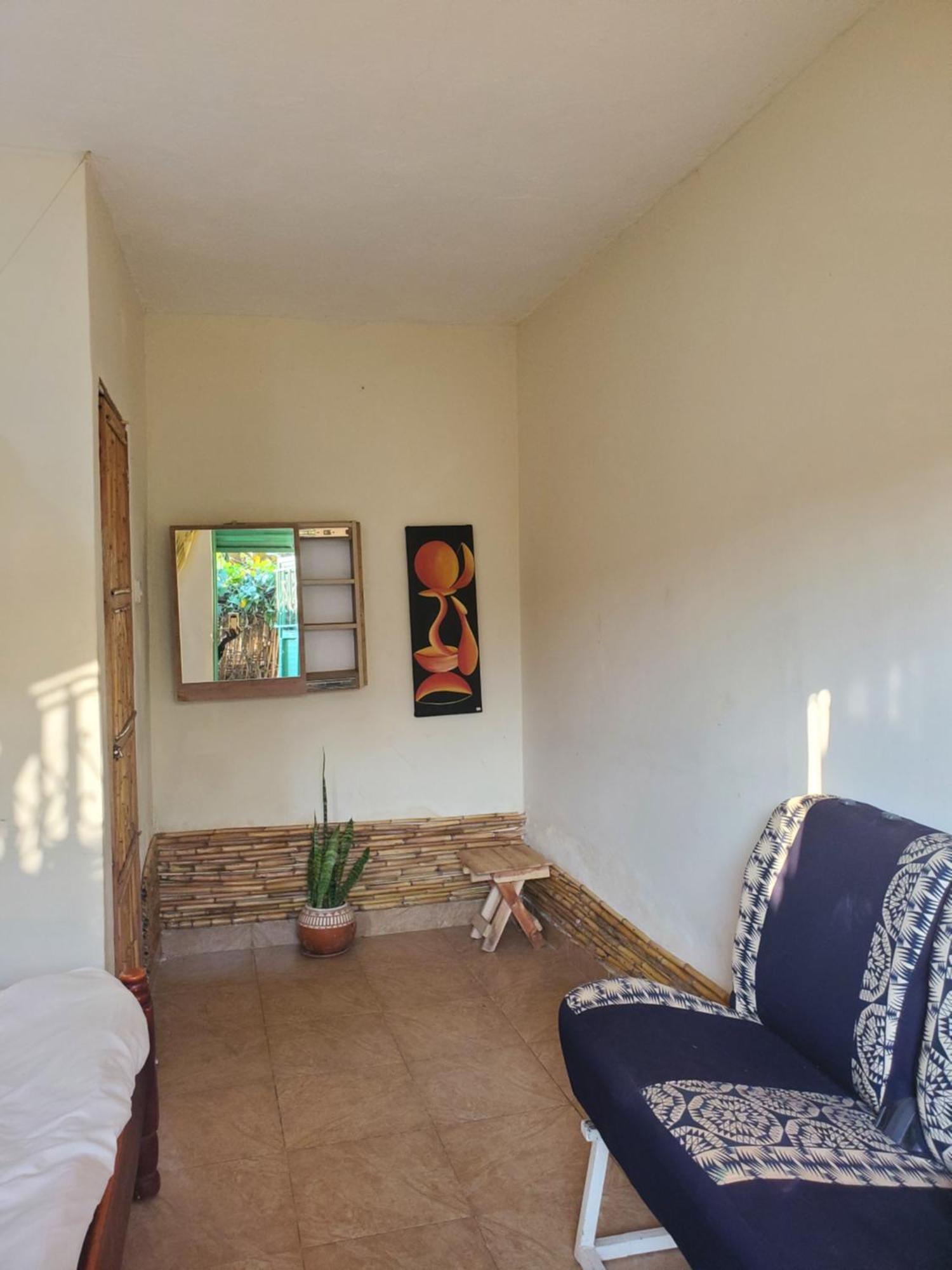 Gaia Eco Hub Bnb Fort Portal Esterno foto