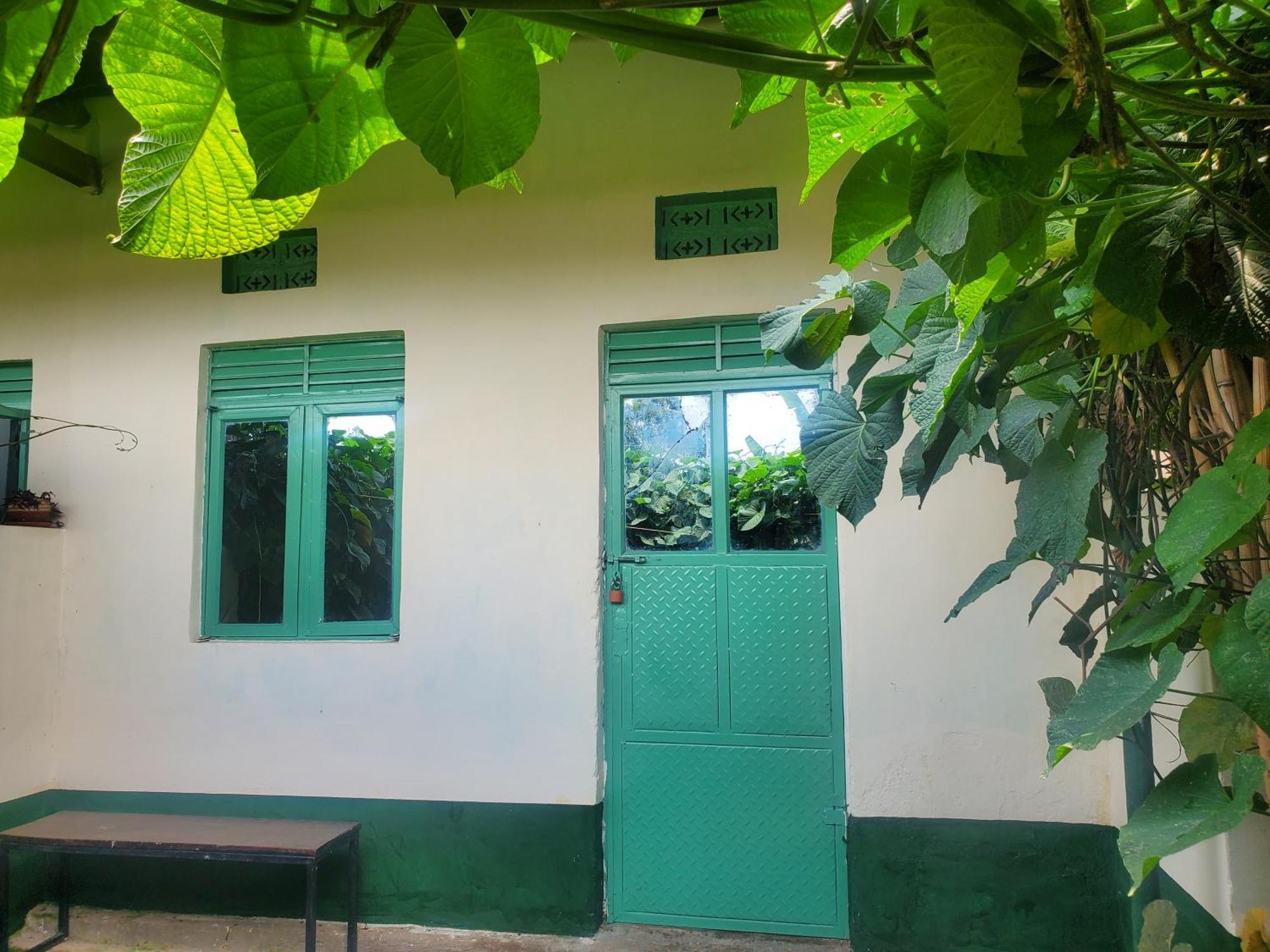 Gaia Eco Hub Bnb Fort Portal Esterno foto