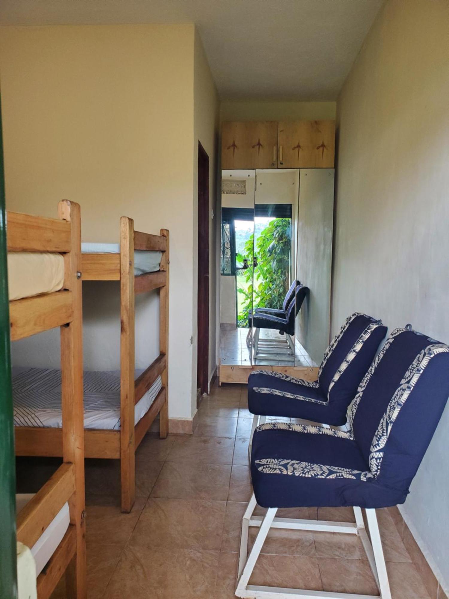 Gaia Eco Hub Bnb Fort Portal Esterno foto
