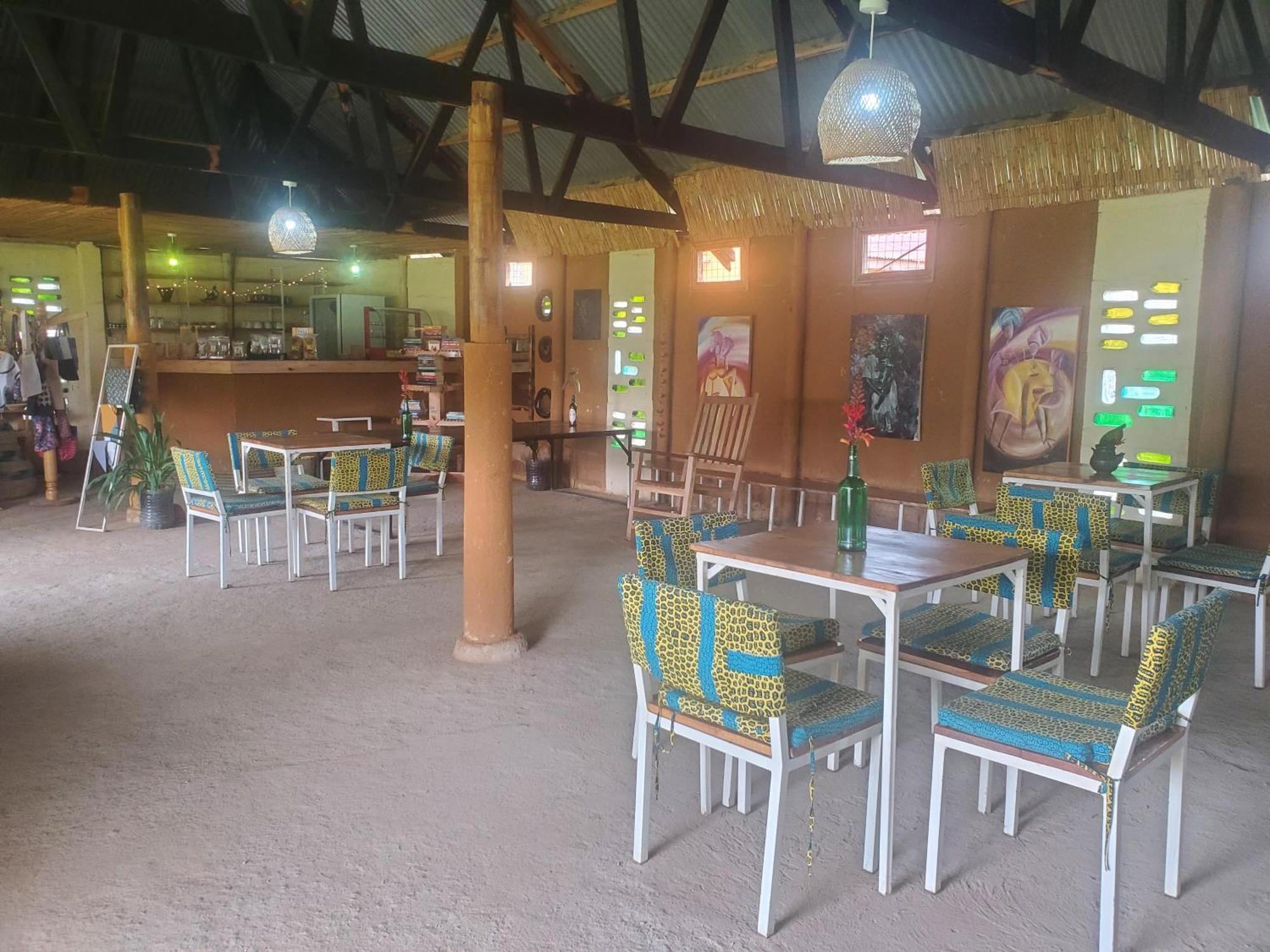 Gaia Eco Hub Bnb Fort Portal Esterno foto