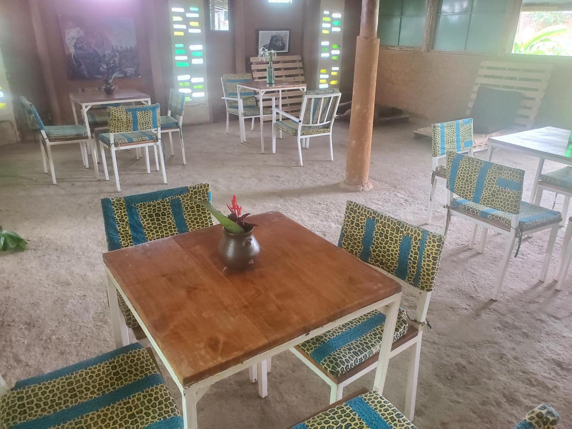 Gaia Eco Hub Bnb Fort Portal Esterno foto