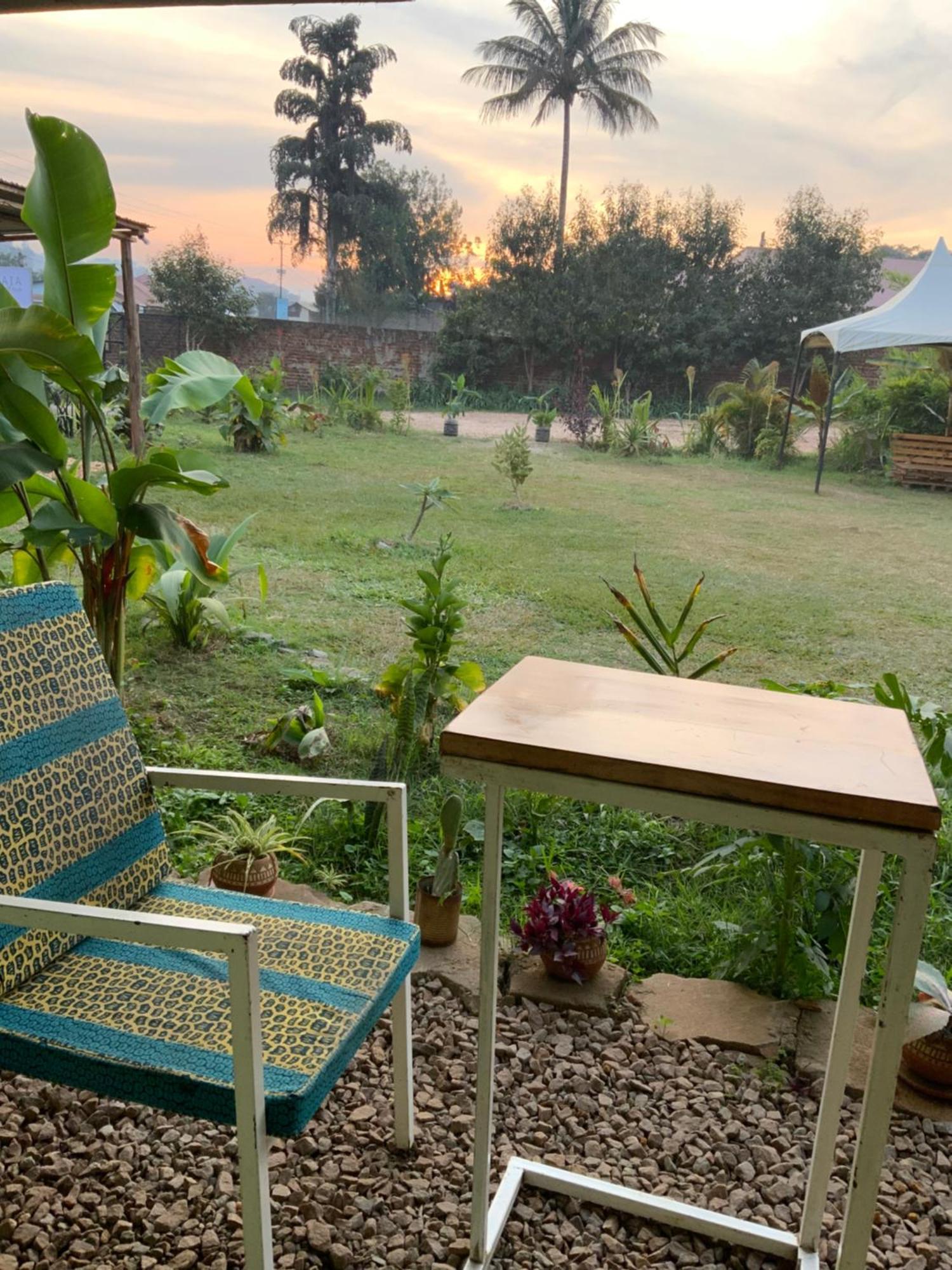 Gaia Eco Hub Bnb Fort Portal Esterno foto